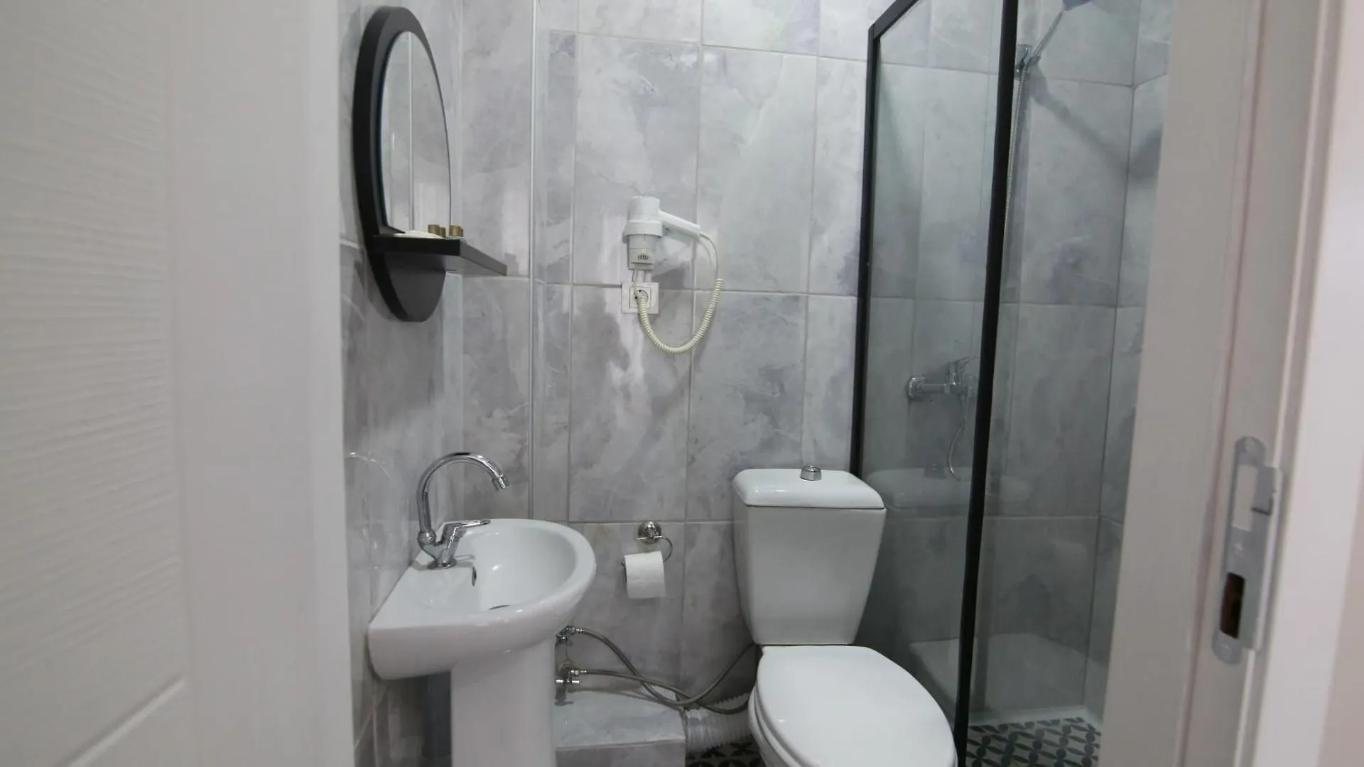 Отель The Lima Suites Kadikoey Стамбул